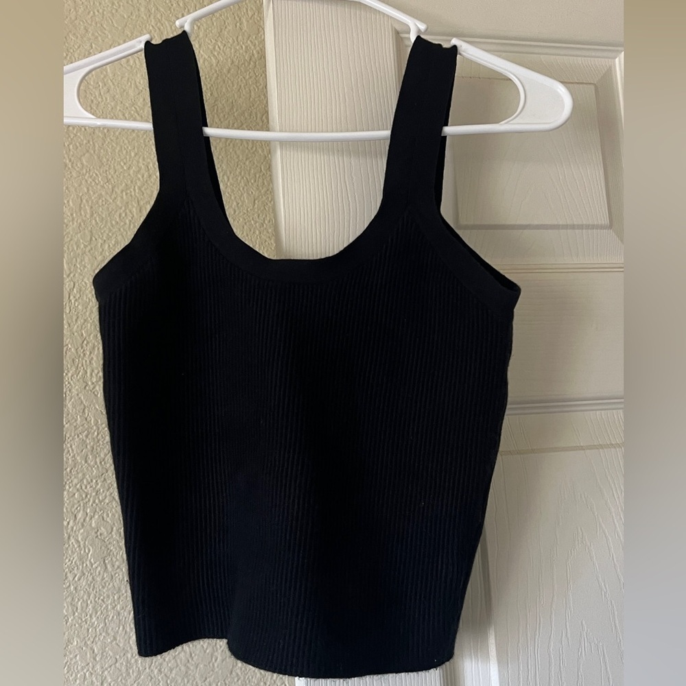 Abercrombie Black Ribbed Cropped Tank Top